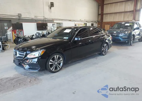 2015 Mercedes-Benz E 350 4Matic z USA, uszkodzony, nr VIN WDDHF8JB0FB114311